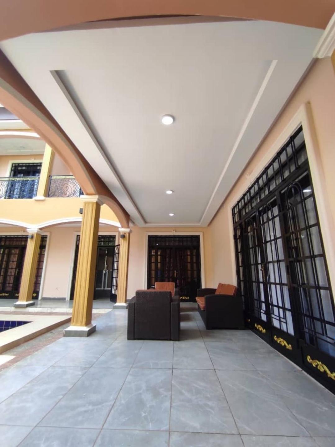 Résidence Chérel à Odza Minkan Yaoundé Extérieur photo