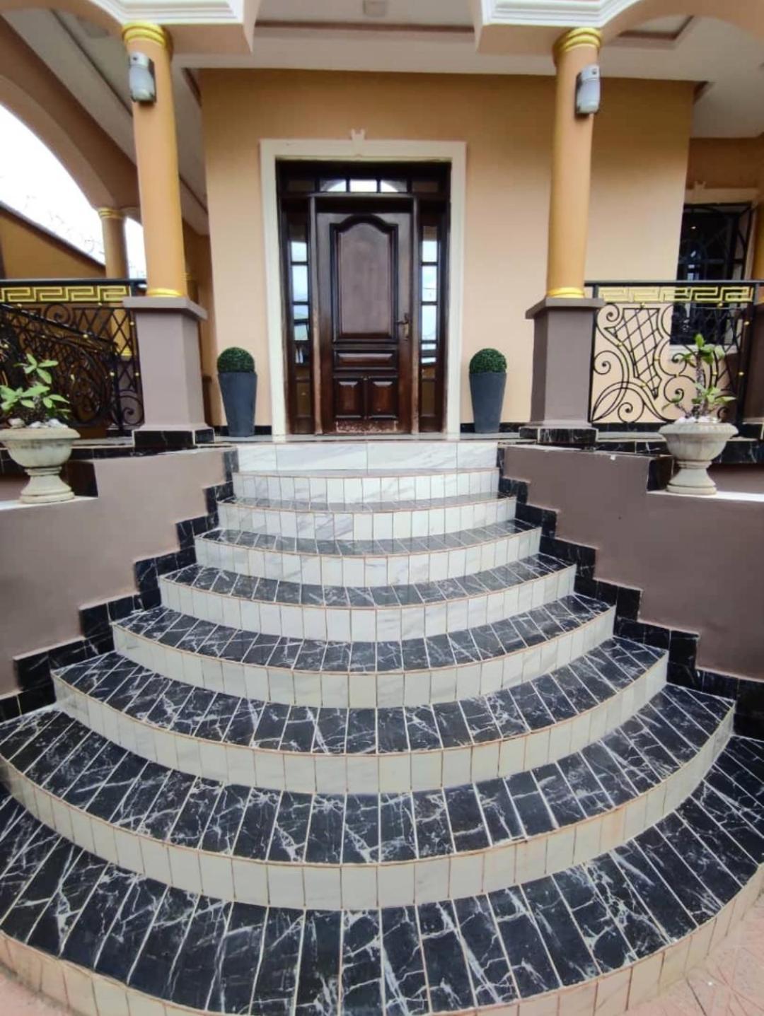 Résidence Chérel à Odza Minkan Yaoundé Extérieur photo